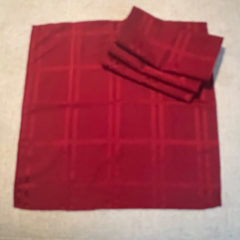 Set of 4 Red Plaid Damask Cloth Napkins 18.5 Inch Square Dinner Table Linens